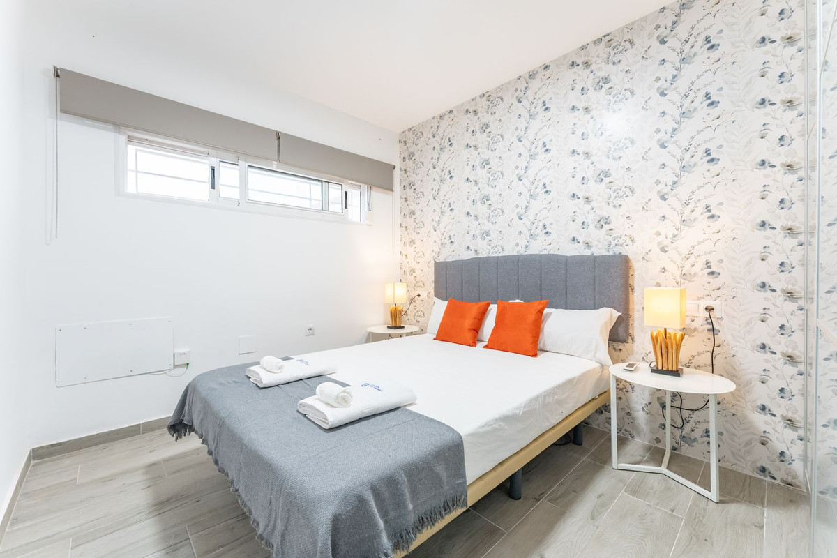 Apartment for sale in Benalmadena Costa | 7 bedrooms H5121442