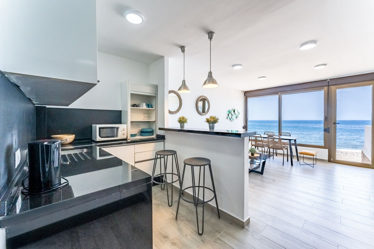 Apartment for sale in Benalmadena Costa | 7 bedrooms H5121442