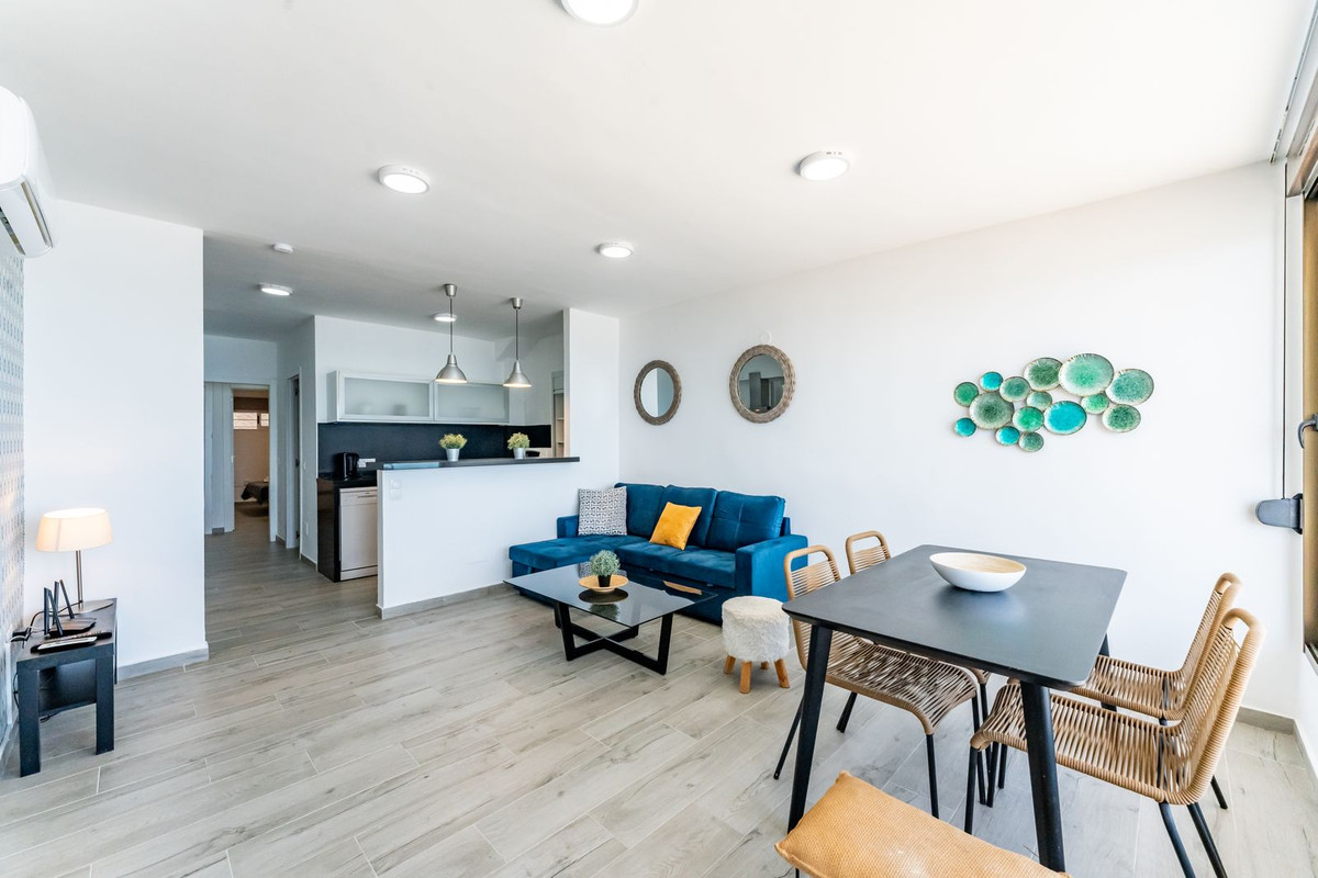 Apartment for sale in Benalmadena Costa | 7 bedrooms H5121442