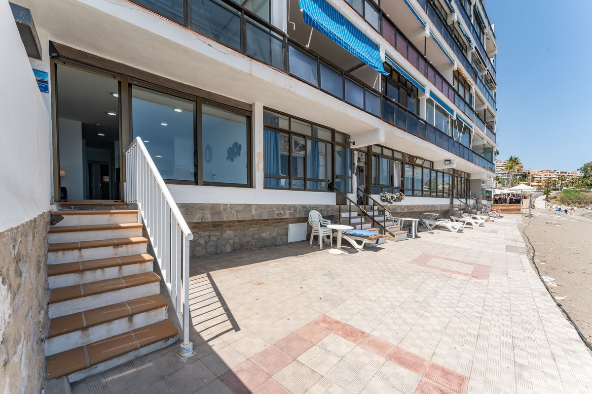 Apartment for sale in Benalmadena Costa | 7 bedrooms H5121442