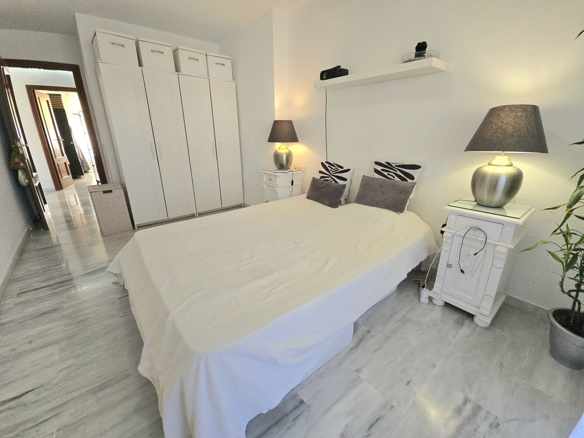 Appartement te koop in Benalmadena Costa | 2 slaapkamers H5131447