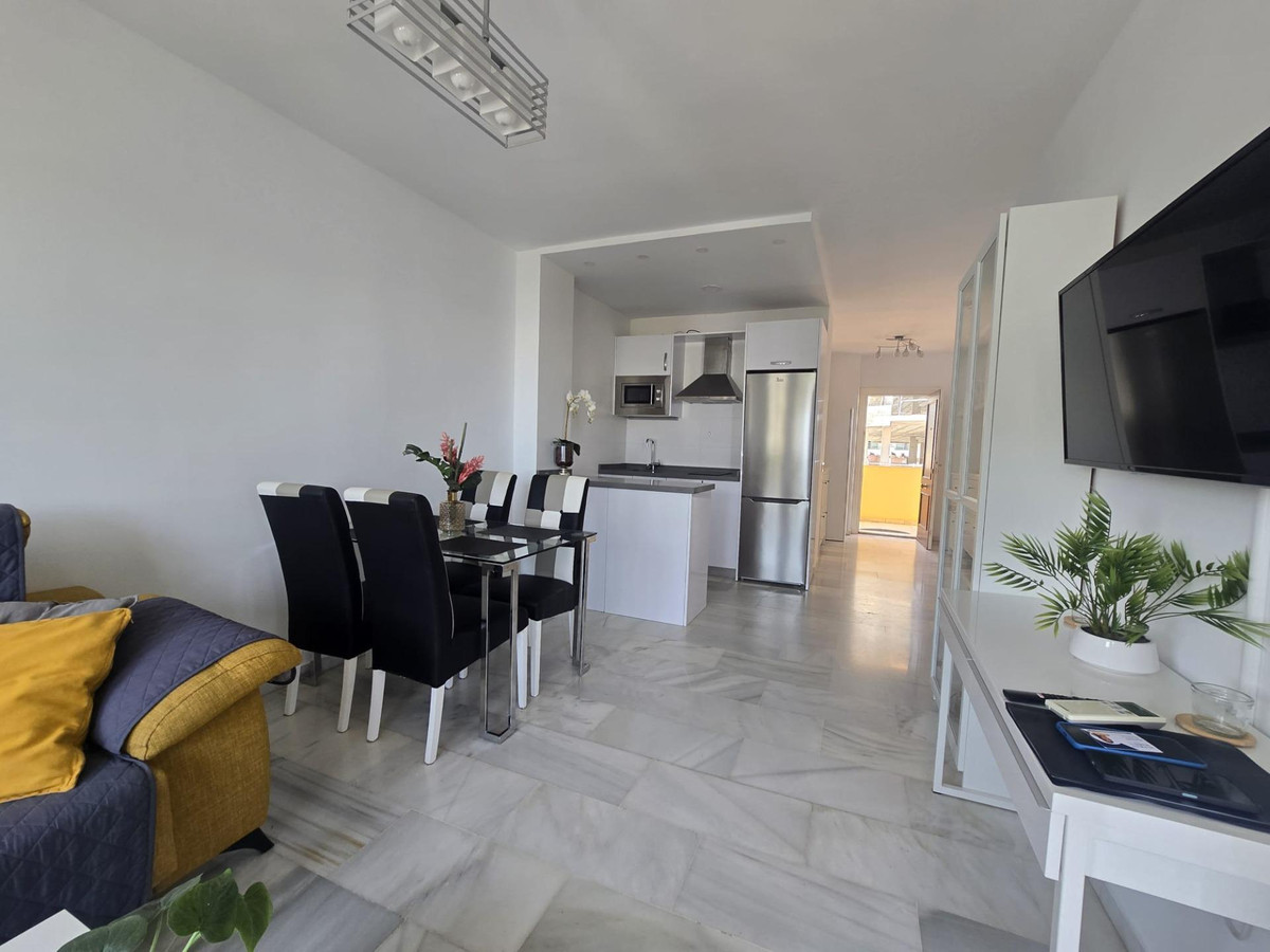 Appartement te koop in Benalmadena Costa | 2 slaapkamers H5142613