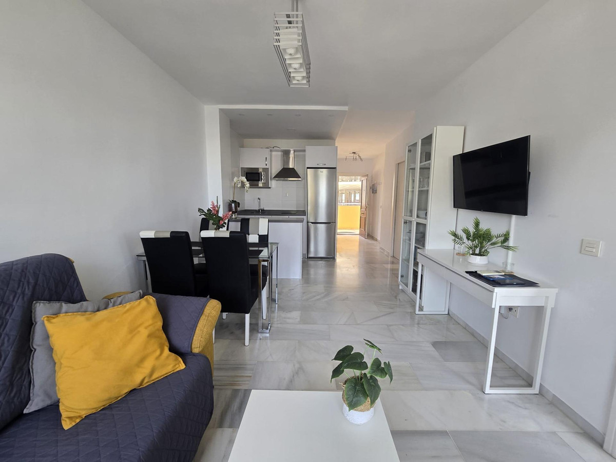 Appartement te koop in Benalmadena Costa | 2 slaapkamers H5142613