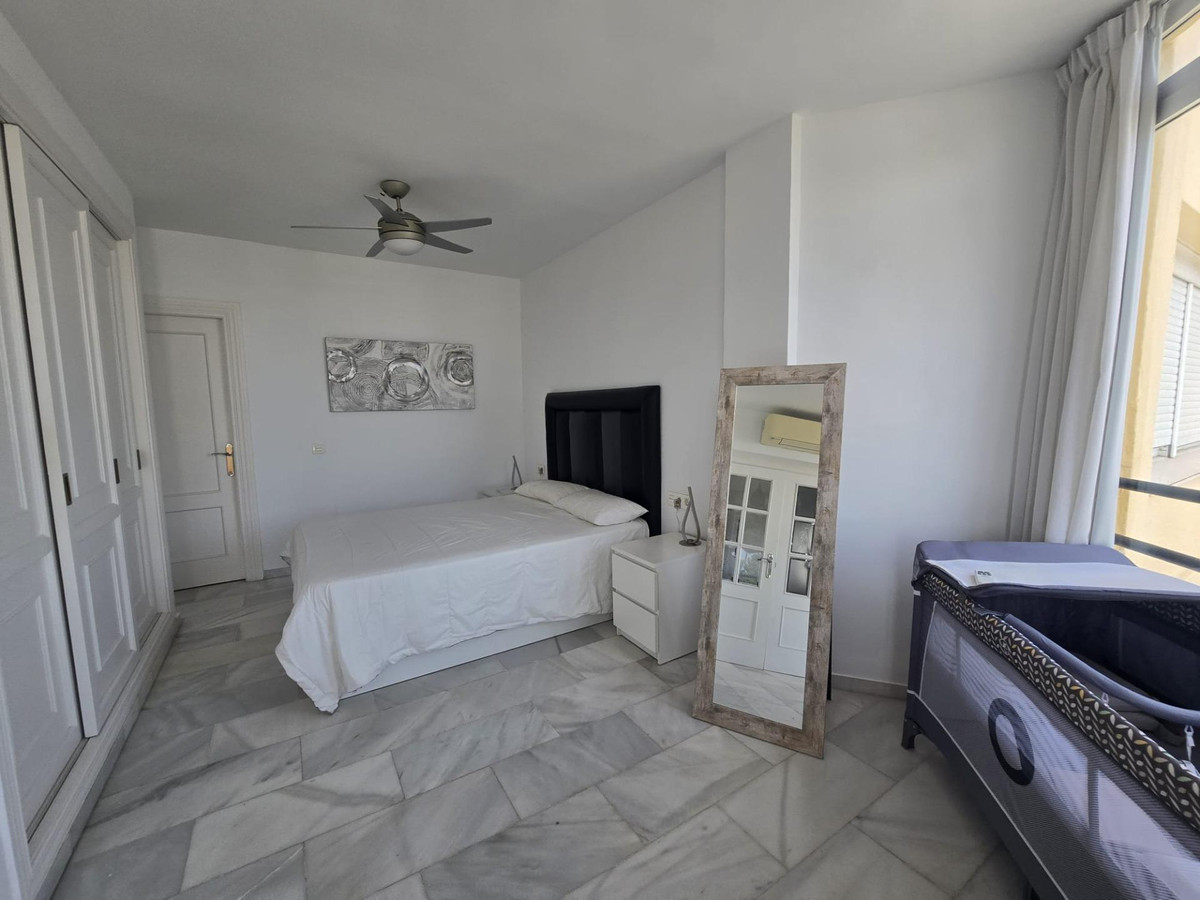 Appartement te koop in Benalmadena Costa | 2 slaapkamers H5142613