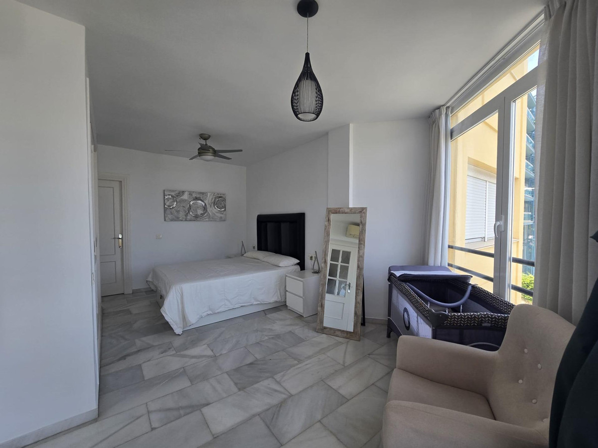 Appartement te koop in Benalmadena Costa | 2 slaapkamers H5142613