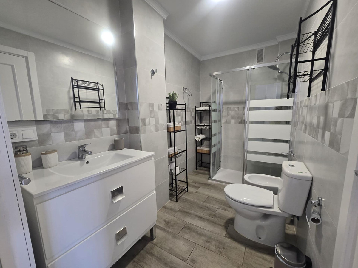 Appartement te koop in Benalmadena Costa | 2 slaapkamers H5142613