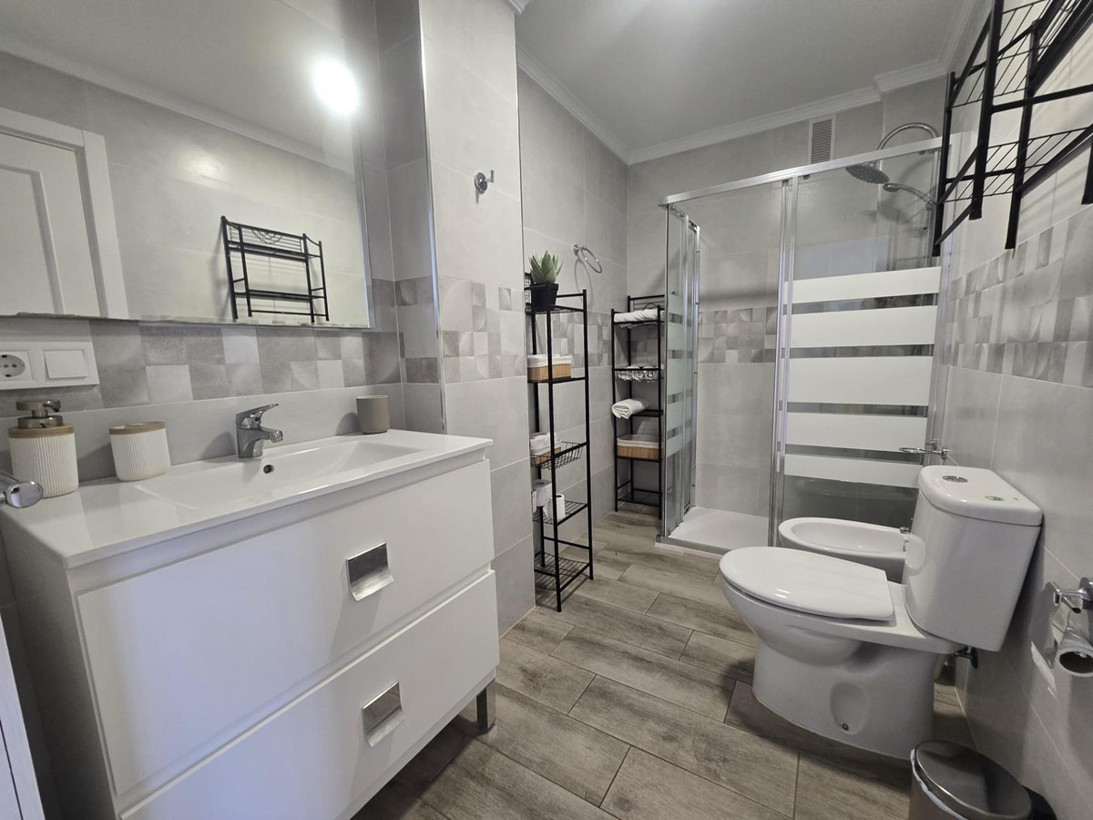 Appartement te koop in Benalmadena Costa | 2 slaapkamers H5142613