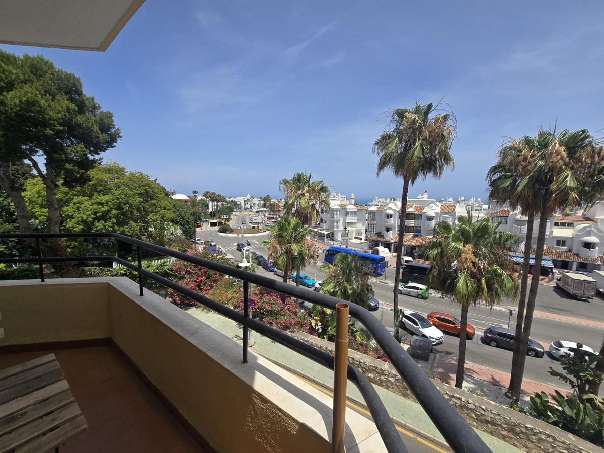 Appartement te koop in Benalmadena Costa | 2 slaapkamers H5142613