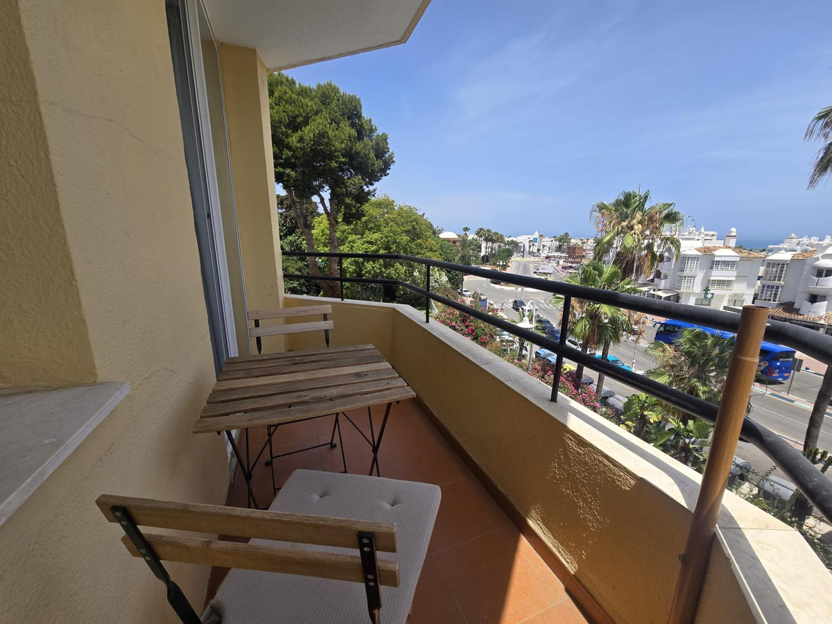 Appartement te koop in Benalmadena Costa | 2 slaapkamers H5142613