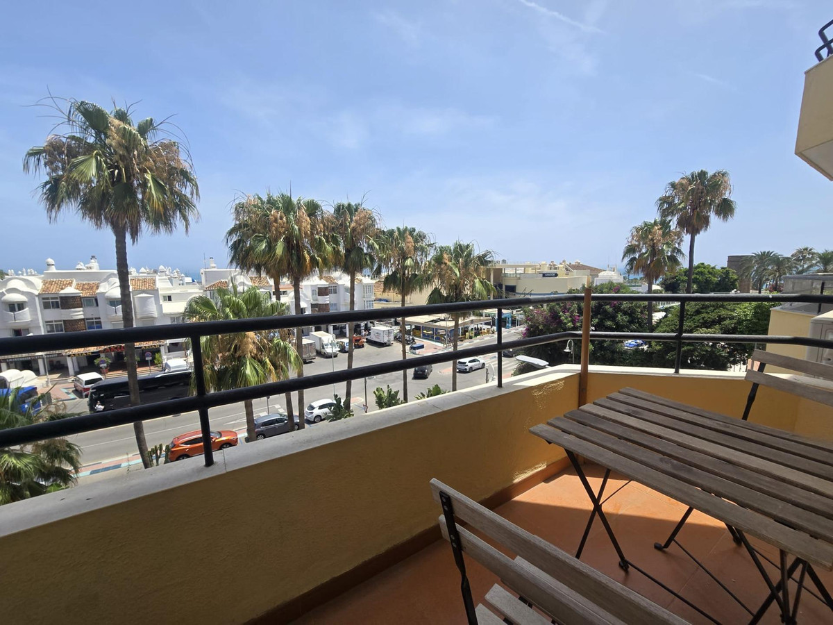 Appartement te koop in Benalmadena Costa | 2 slaapkamers H5142613
