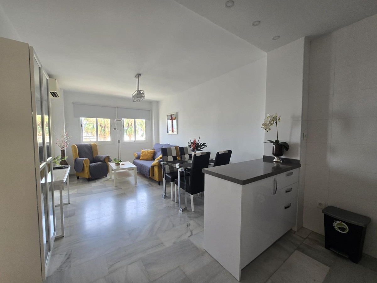 Appartement te koop in Benalmadena Costa | 2 slaapkamers H5142613