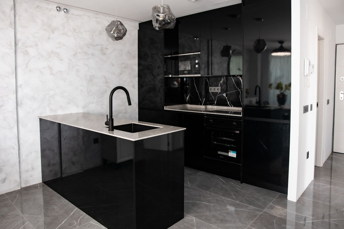 Appartement te koop in Benalmadena Costa | 2 slaapkamers H5158810