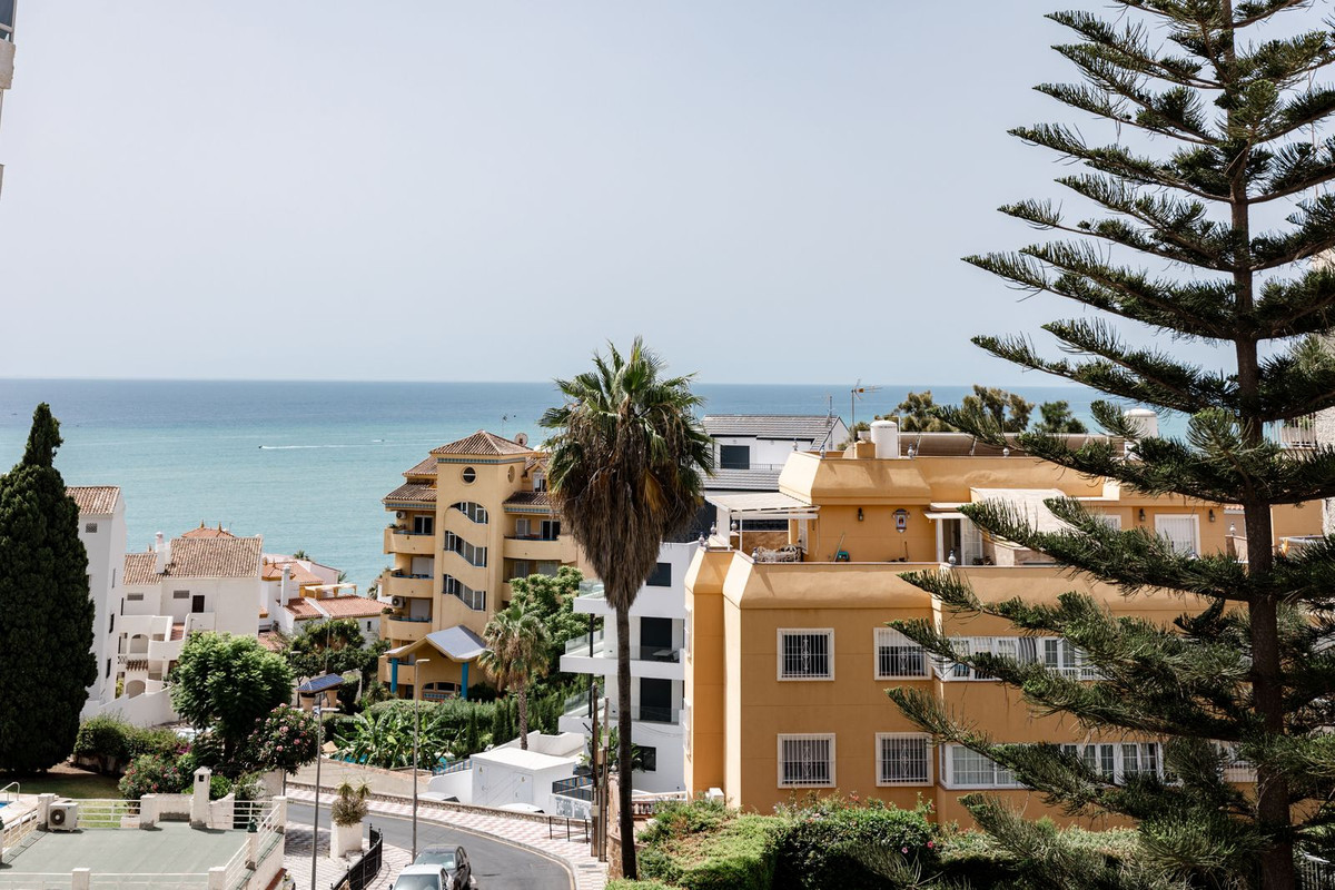 Appartement te koop in Benalmadena Costa | 2 slaapkamers H5158870
