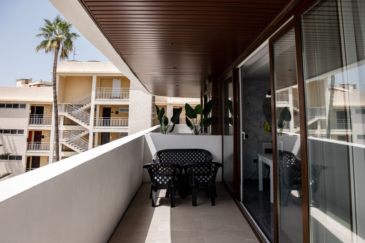 Appartement te koop in Benalmadena Costa | 2 slaapkamers H5159554