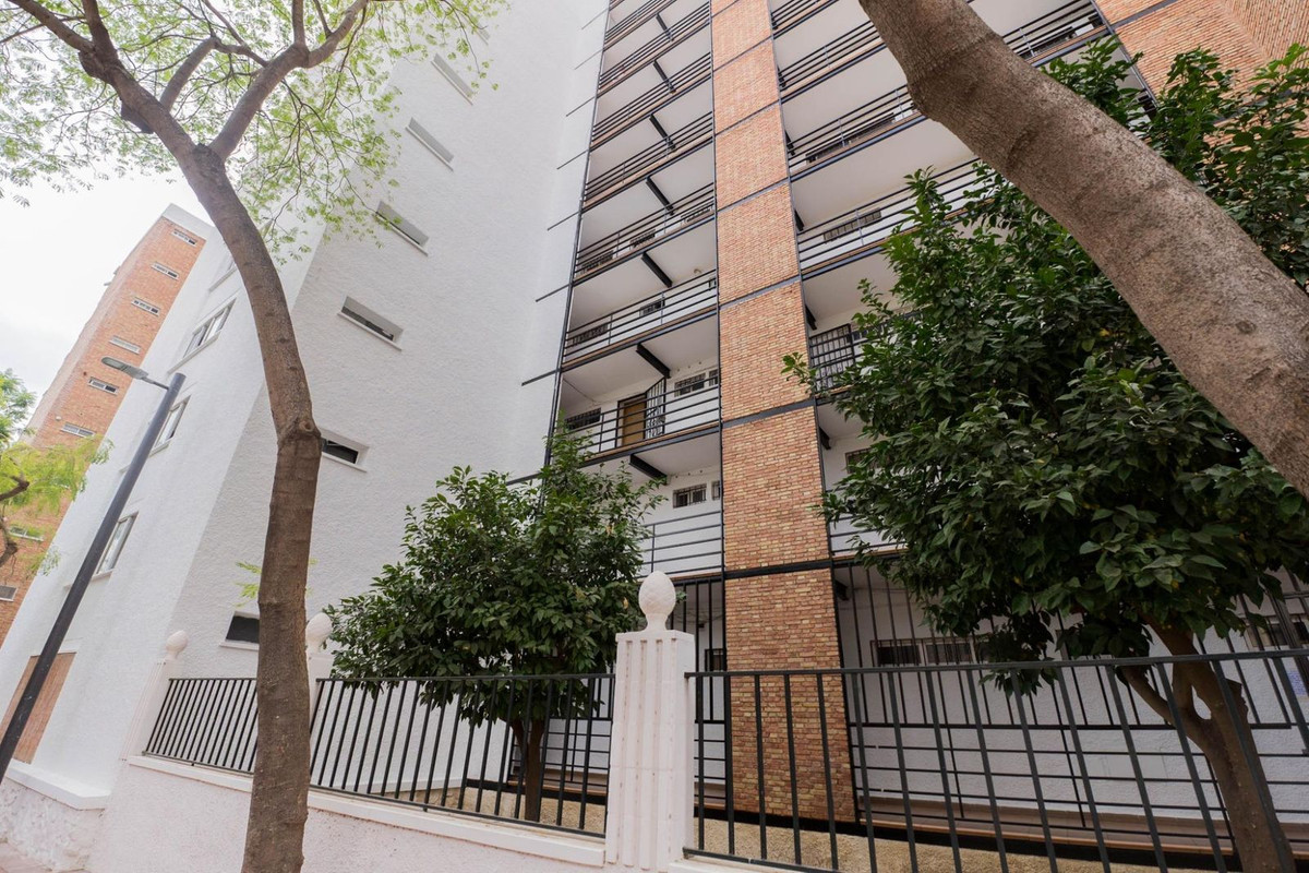 Appartement te koop in Benalmadena Costa | 2 slaapkamers H5166922