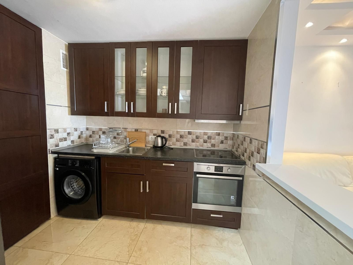 Appartement te koop in Torrequebrada | 2 slaapkamers H5214214