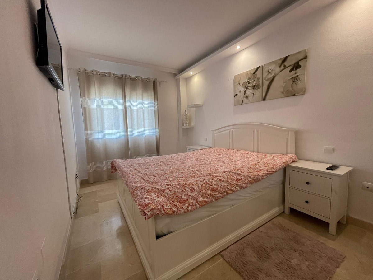 Appartement te koop in Torrequebrada | 2 slaapkamers H5214214