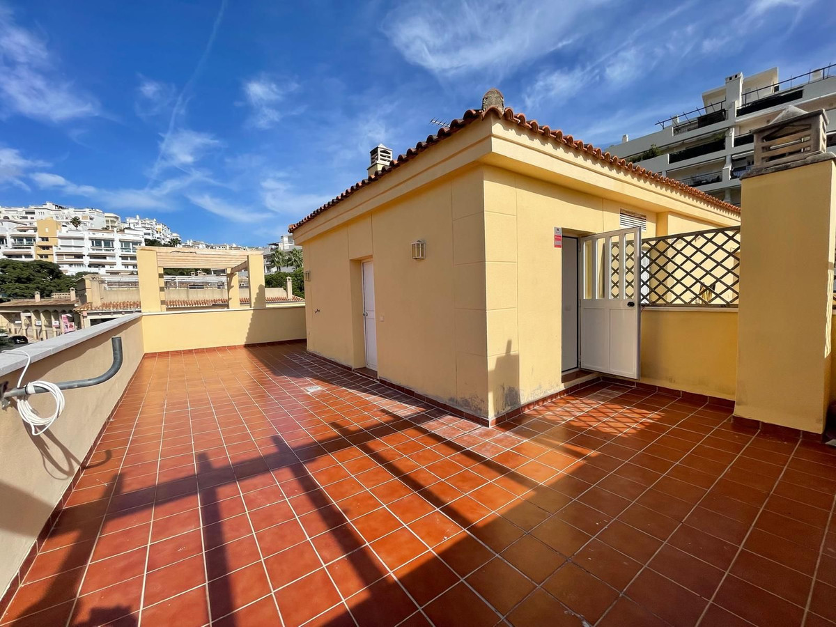Appartement te koop in Torrequebrada | 2 slaapkamers H5214214