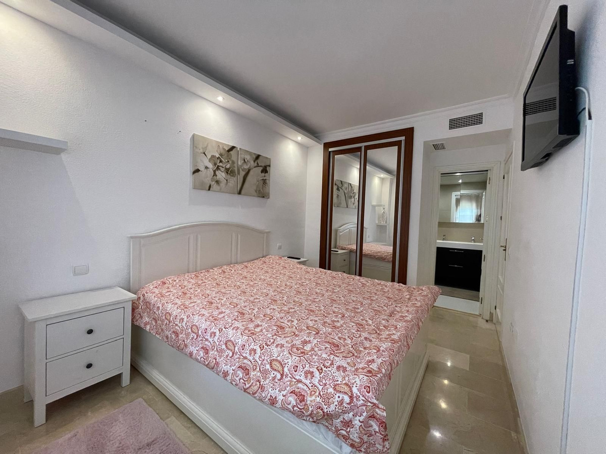 Appartement te koop in Torrequebrada | 2 slaapkamers H5214214
