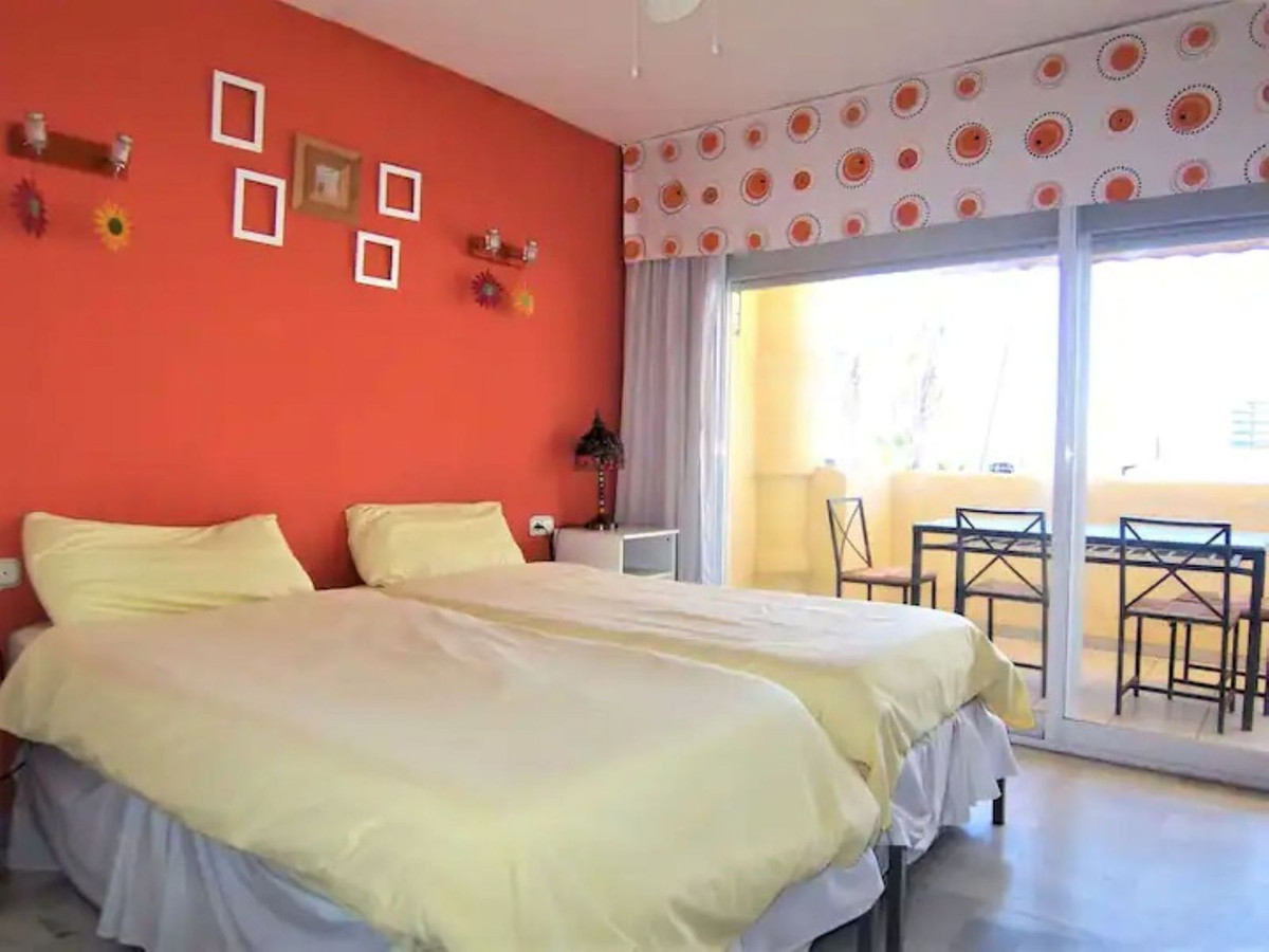 Appartement te koop in Benalmadena Costa | 2 slaapkamers H5223403