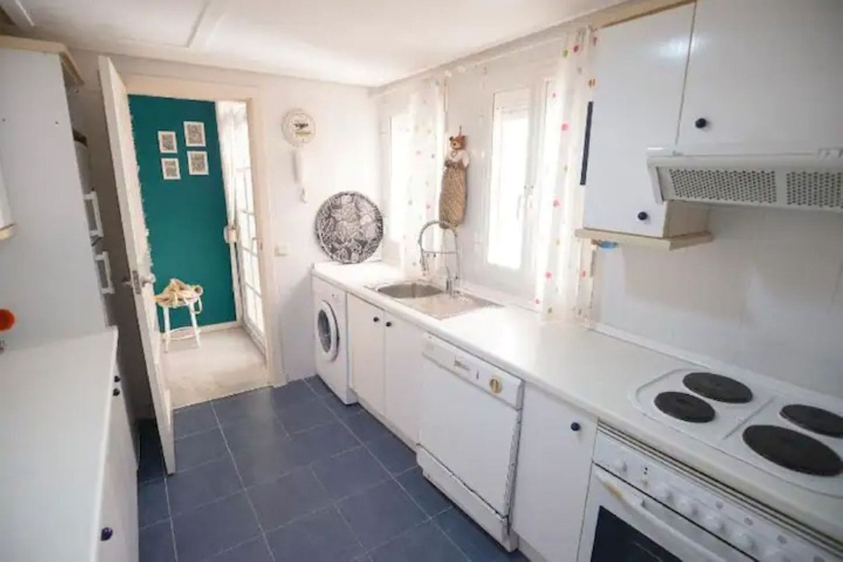 Appartement te koop in Benalmadena Costa | 2 slaapkamers H5223403