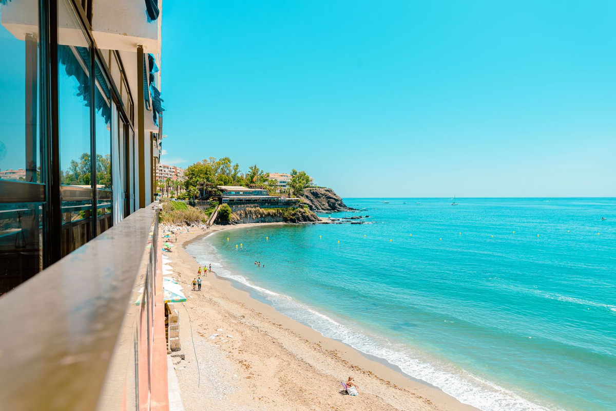 Property main view 64