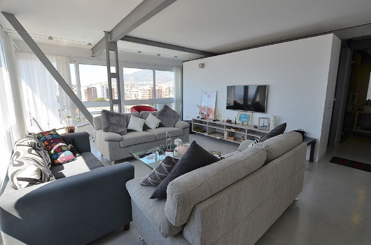 Appartement te koop in Benalmadena Costa | 2 slaapkamers H5245342