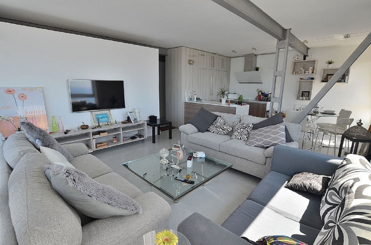 Appartement te koop in Benalmadena Costa | 2 slaapkamers H5245342