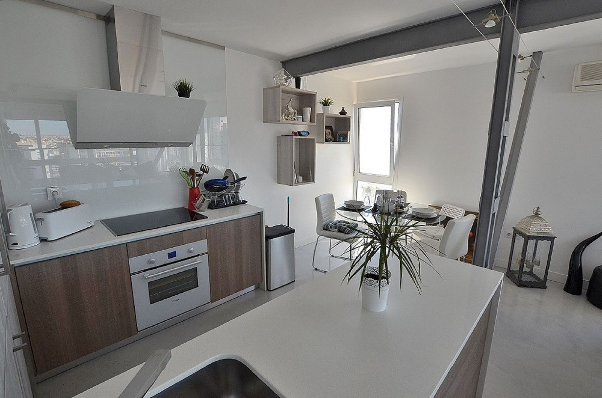 Appartement te koop in Benalmadena Costa | 2 slaapkamers H5245342