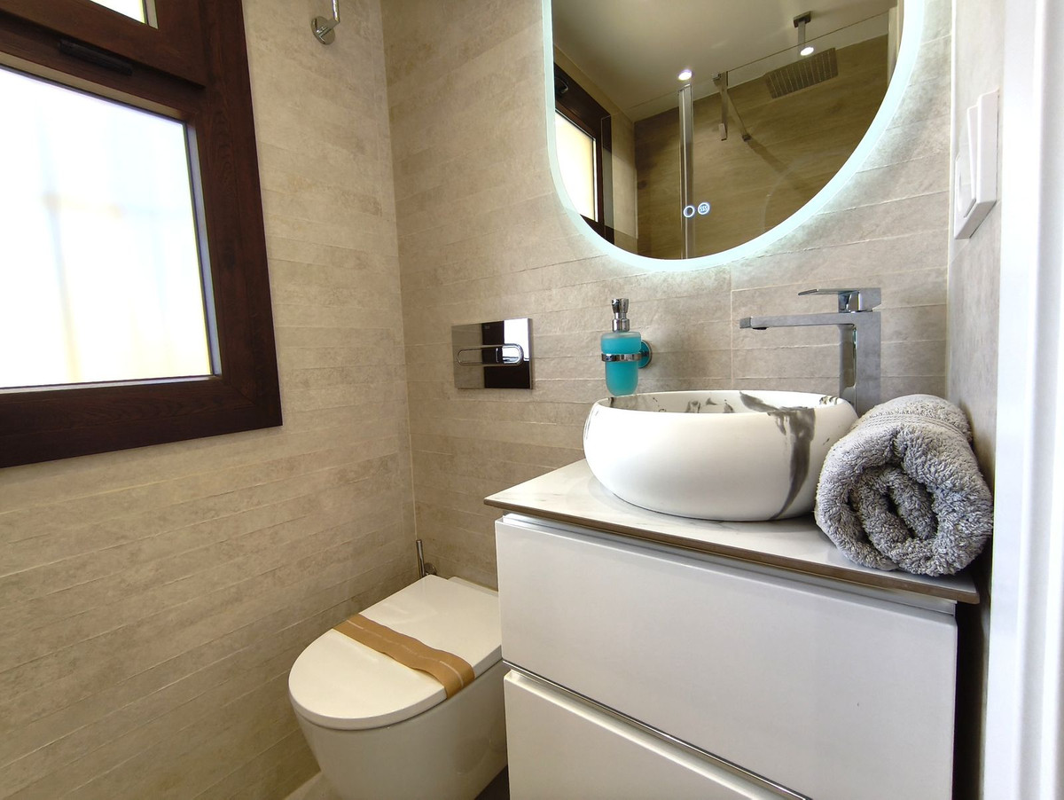 Appartement te koop in Benalmadena Costa | 1 slaapkamers H5250538