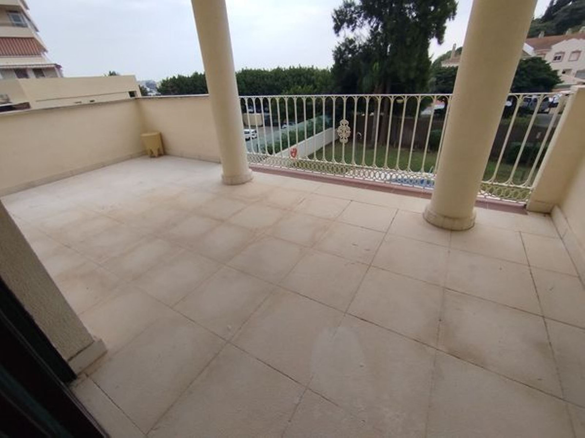 Appartement te koop in Benalmadena Costa | 4 slaapkamers H5251447