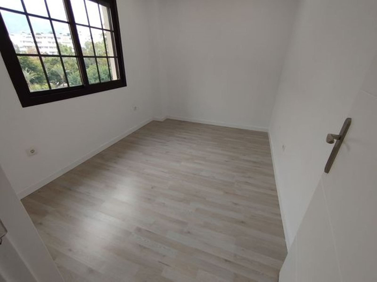 Appartement te koop in Benalmadena Costa | 4 slaapkamers H5251447