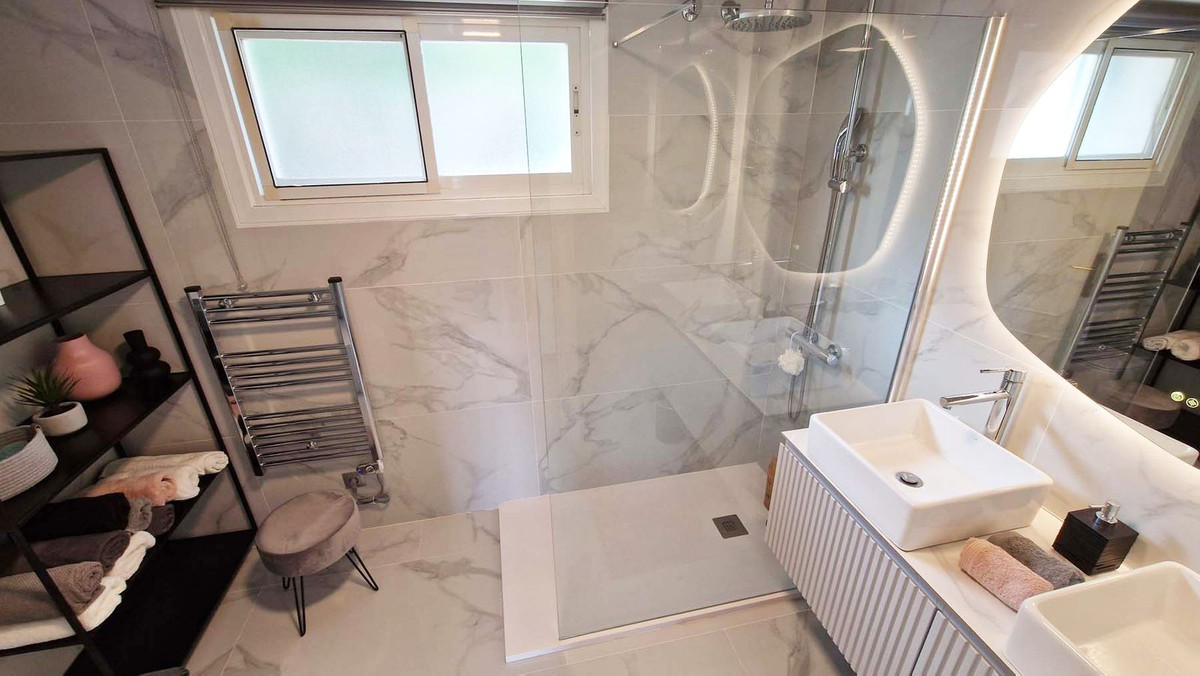 Appartement te koop in Benalmadena Costa | 3 slaapkamers H5258089