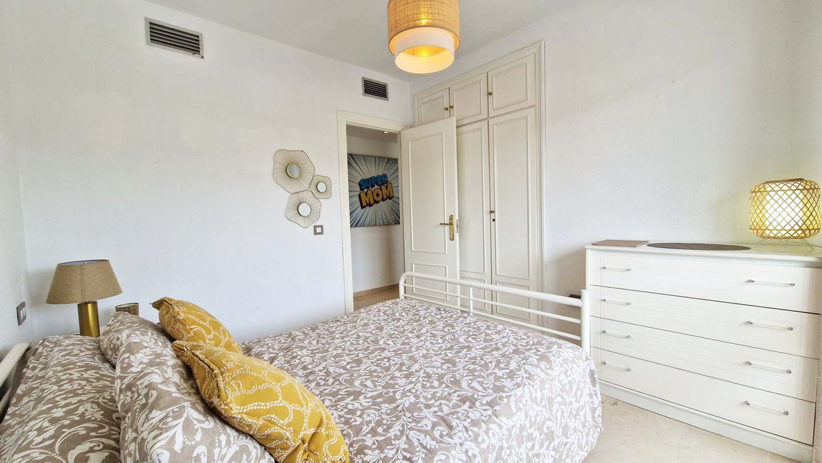 Appartement te koop in Benalmadena Costa | 3 slaapkamers H5258089