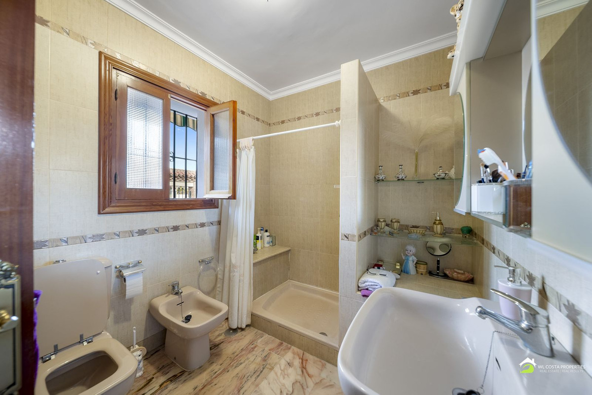 Appartement te koop in Benalmadena Costa | 3 slaapkamers H5271526