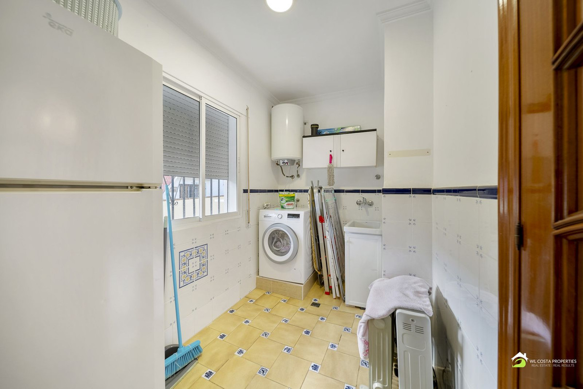 Appartement te koop in Benalmadena Costa | 3 slaapkamers H5271526