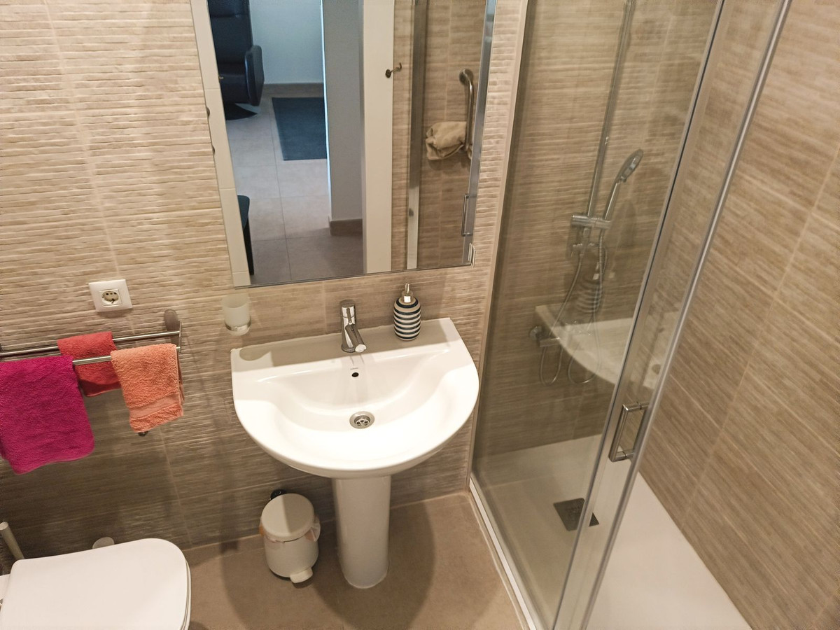 Appartement te koop in Benalmadena Costa | 2 slaapkamers H5293447