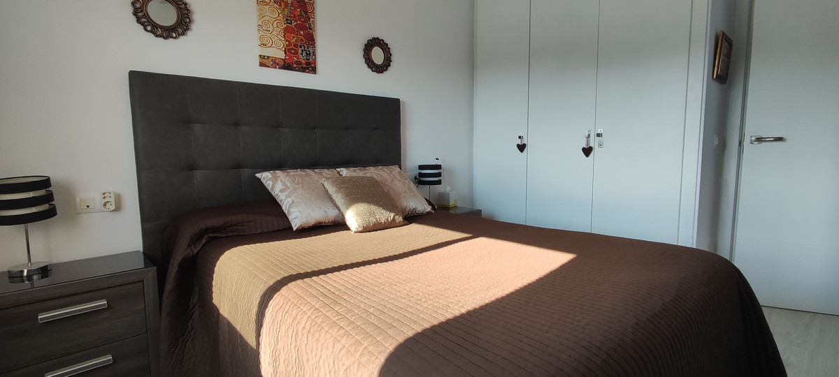 Appartement te koop in Benalmadena Costa | 2 slaapkamers H5293447