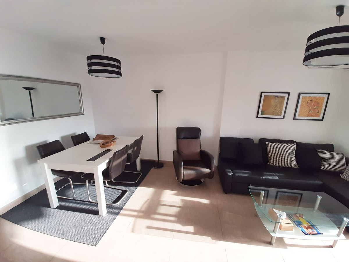 Appartement te koop in Benalmadena Costa | 2 slaapkamers H5293447