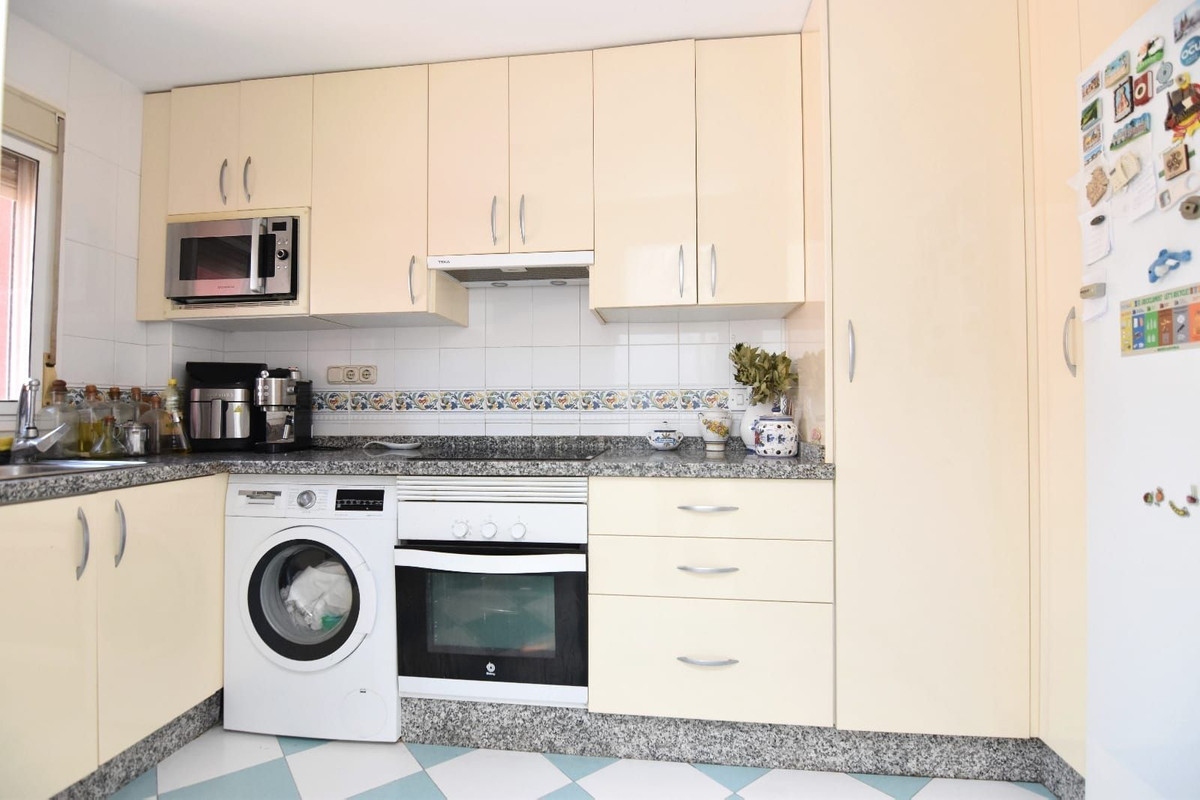 Appartement te koop in Benalmadena Costa | 4 slaapkamers H5315929