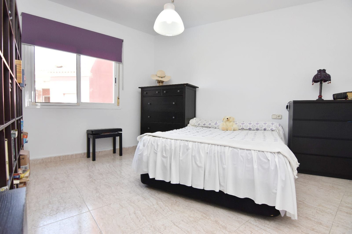 Appartement te koop in Benalmadena Costa | 4 slaapkamers H5315929