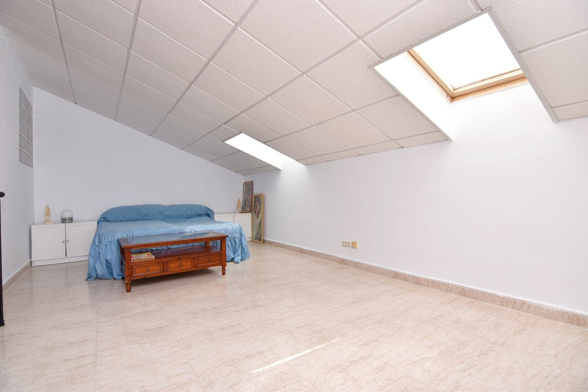 Appartement te koop in Benalmadena Costa | 4 slaapkamers H5315929