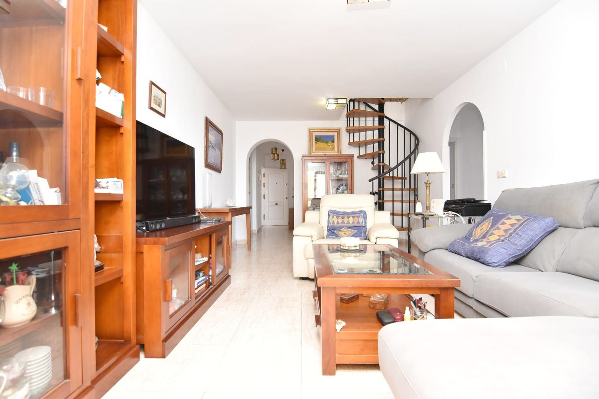 Appartement te koop in Benalmadena Costa | 4 slaapkamers H5315929