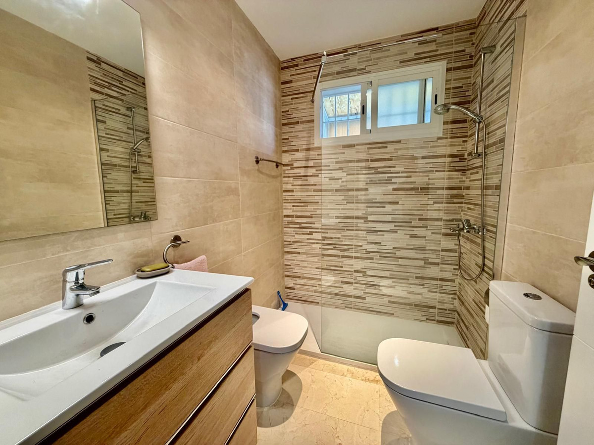 Appartement te koop in Benalmadena Costa | 2 slaapkamers H5324905