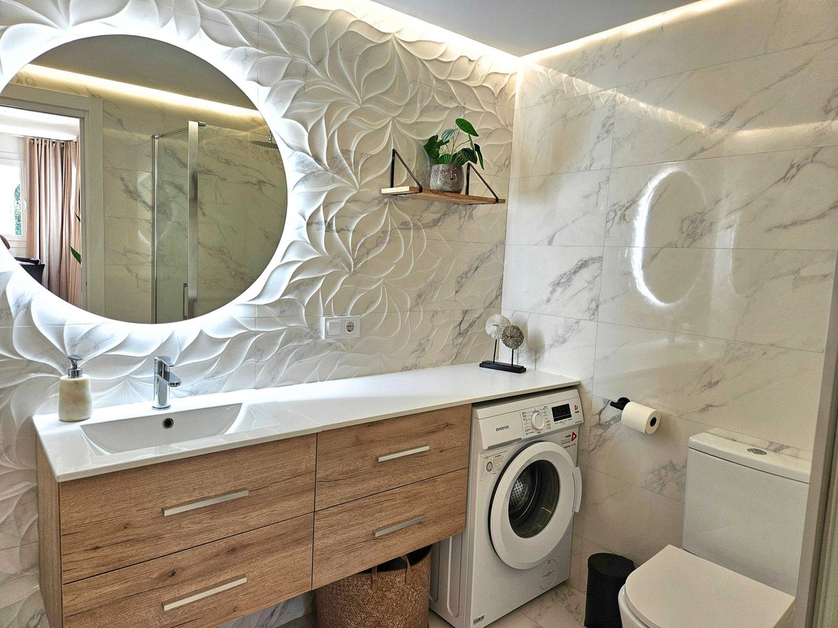 Appartement te koop in Benalmadena Costa | 1 slaapkamers H5324977