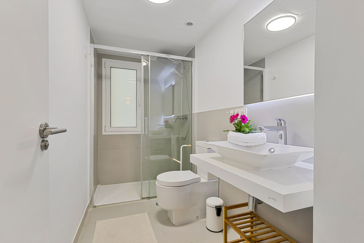 Appartement te koop in Benalmadena Costa | 3 slaapkamers H5330638