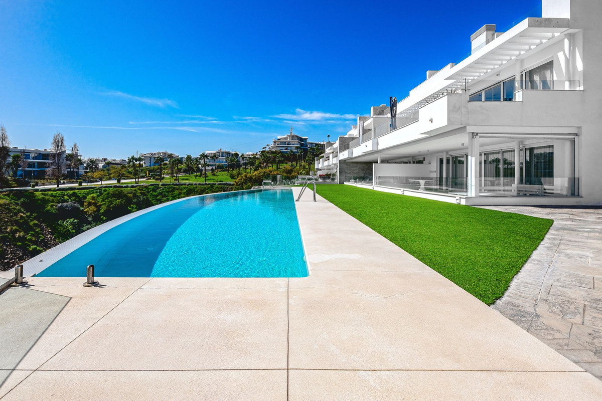 Appartement te koop in Benalmadena Costa | 2 slaapkamers H5330710