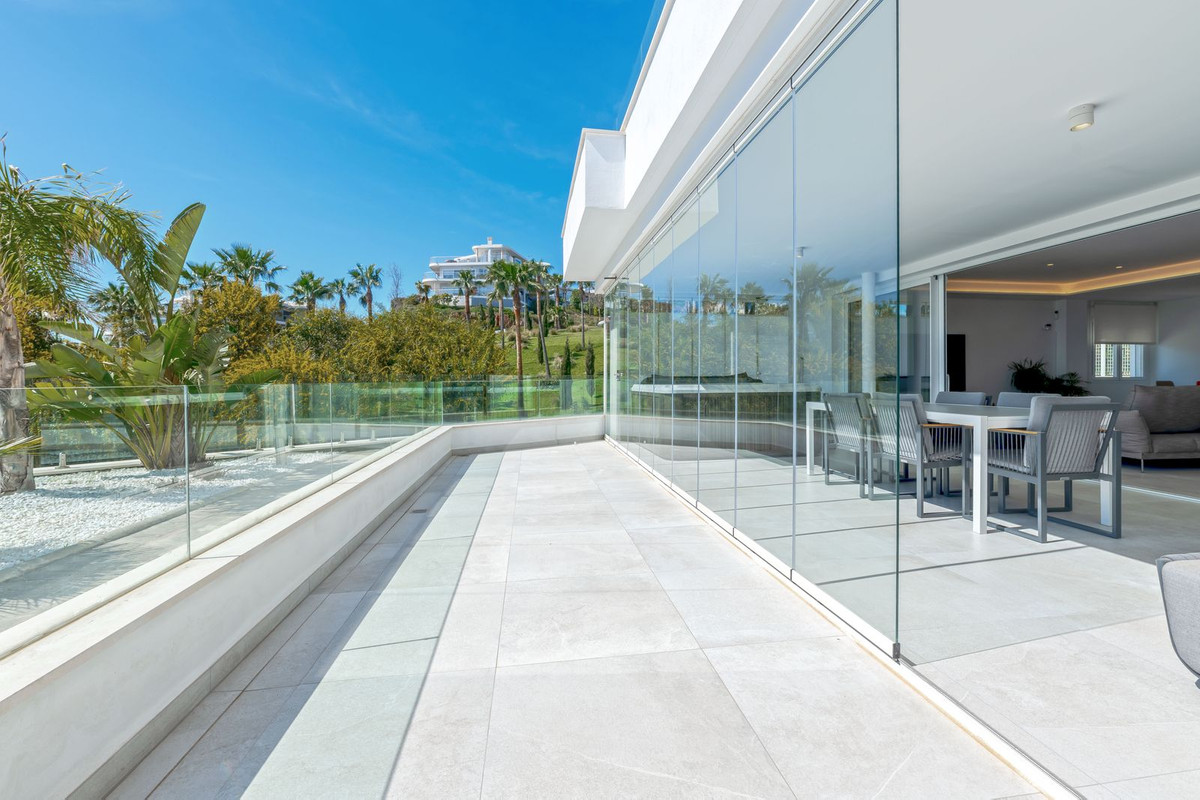 Appartement te koop in Benalmadena Costa | 2 slaapkamers H5330710