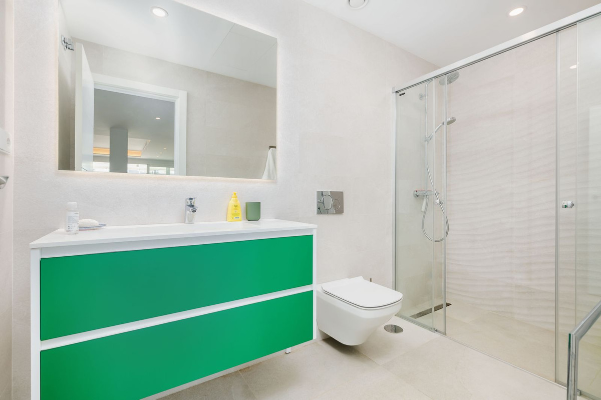 Appartement te koop in Benalmadena Costa | 2 slaapkamers H5330710