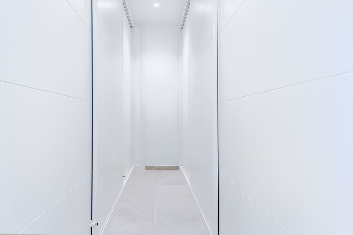 Appartement te koop in Benalmadena Costa | 2 slaapkamers H5330710